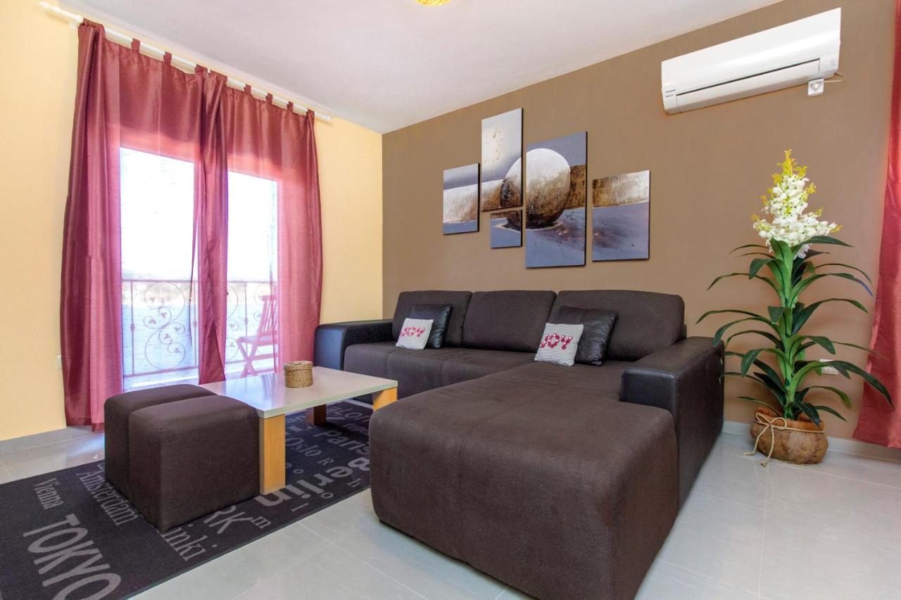Apartmani Nikolina Seaview Szybenik Zewnętrze zdjęcie