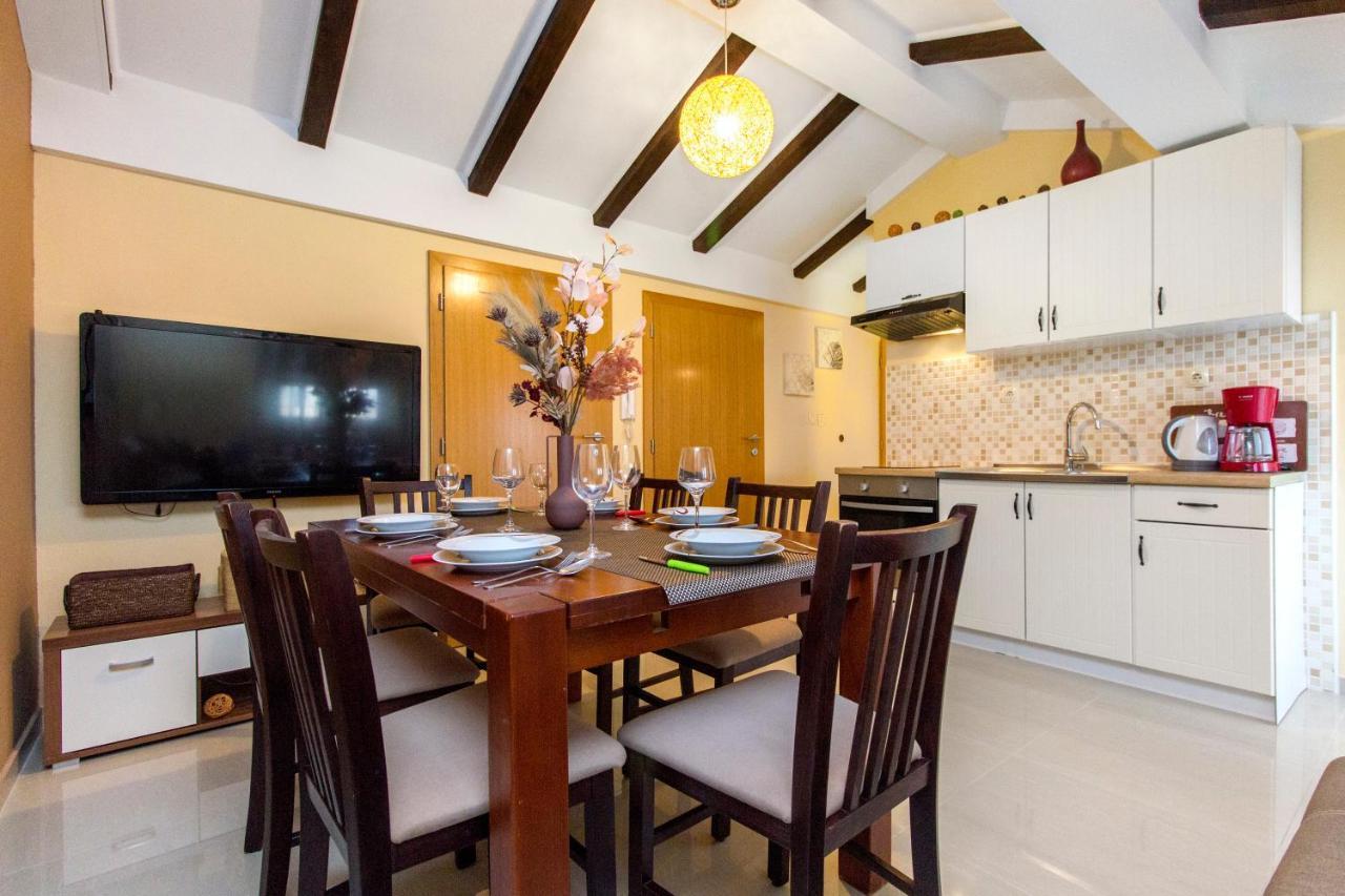 Apartmani Nikolina Seaview Szybenik Zewnętrze zdjęcie