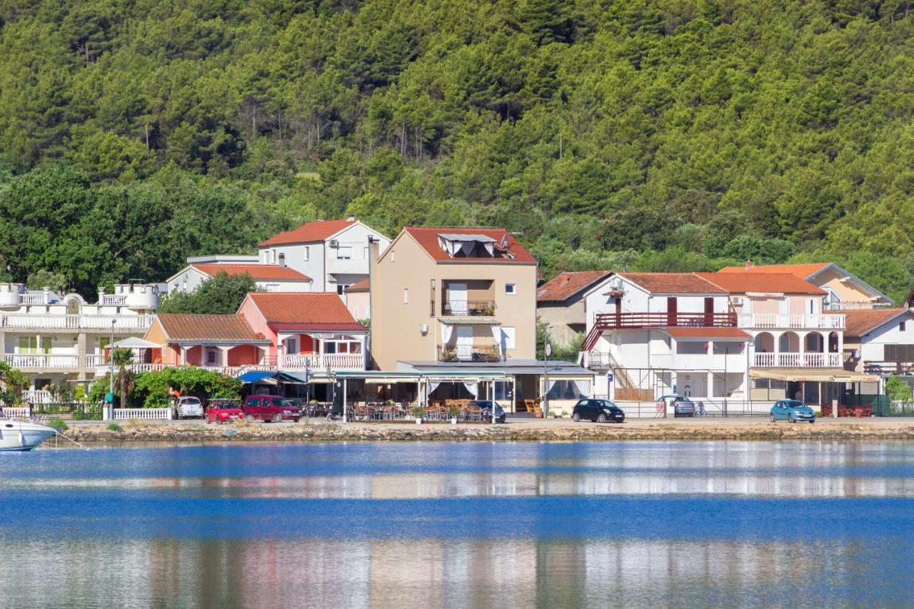 Apartmani Nikolina Seaview Szybenik Zewnętrze zdjęcie
